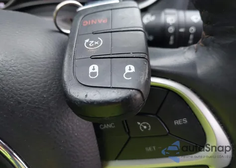 2019 Jeep Compass Latitude 4X4 из США, поврежденный, VIN 3C4NJDBB2KT647661